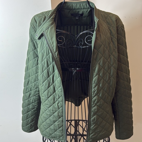 Ann Taylor Army Green Quilted Jacket - Picture 4 of 10